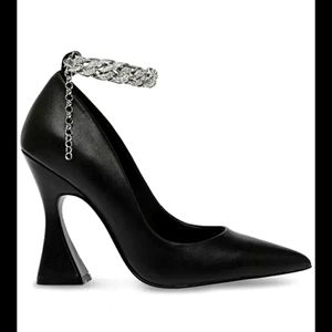 Steve Madden Womens Zippy Heel Chained Pumps